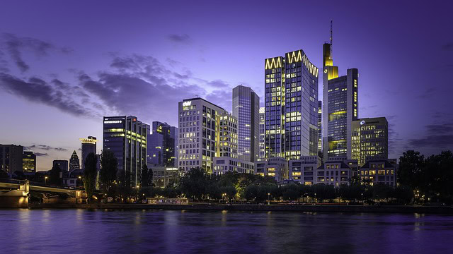 Digitalisierung Ihres Unternehmens in Frankfurt: Wesentliche Tools für Effizienz