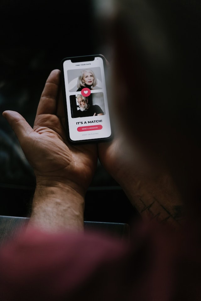 Partnersuche online: Darauf kommt es für Singles an